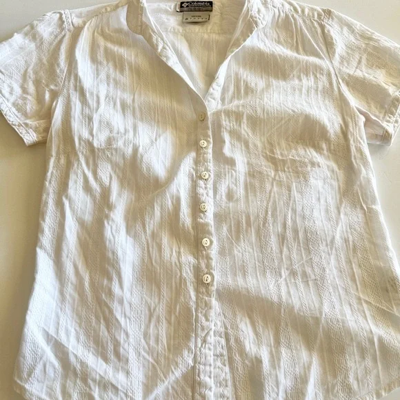 Columbia Women's White Short Sleeve Shirt - Picture 1 of 9